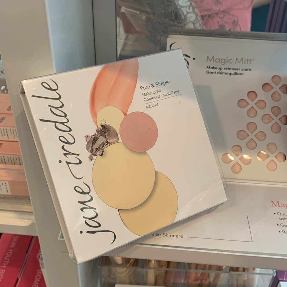Jane Iredale Pure & Simple Makeup Kit in Medium
